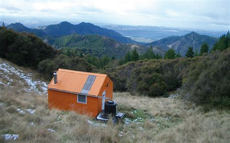 Poutaki Hut Gwavas Conservation Area Hiking And Tramping In Nz