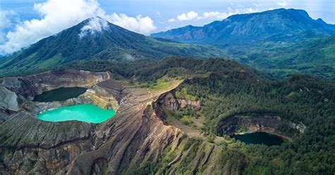 Foto prewedding tidak selalu harus dilakukan di area wisata yang jauh dari pusat perkotaan. 11 Pemandangan Alam Terindah di Indonesia Ini Bikin Takjub | tiket.com