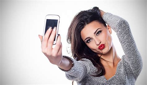 curso de selfie aprenda como tirar a foto perfeita com o seu celular auto retrato