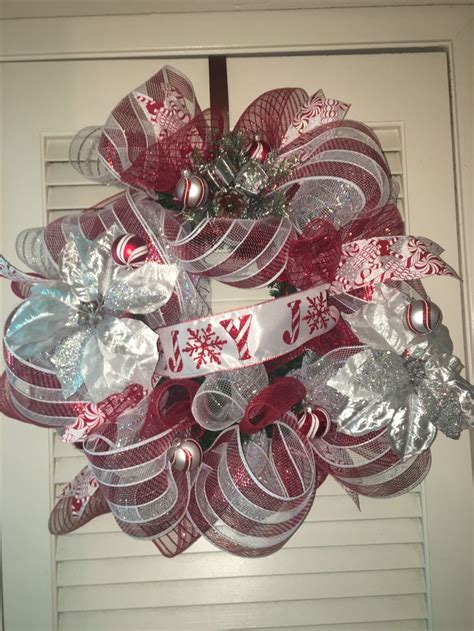 Pin By Margie Paz On Cute Wreath Ideas Christmas Wreaths Holiday