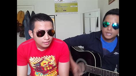 Aku menyedari telah jatuh cinta tapi aku tak bisa mengungkapkan terasa bahagia kumencintai. Nomad-tetap menantimu (cover by adk&abg) - YouTube