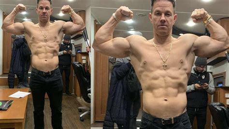 Mark Wahlberg S Thirst Trap Defies Nature With Shredded Abs And Huge Biceps