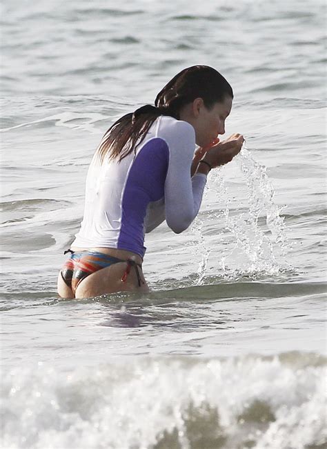 Jessica Biel In Bikini Bttom In The Ocean In Puerto Rico Hawtcelebs