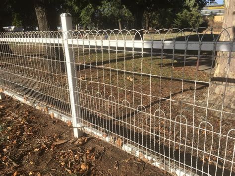 Woven Roll Top Wire Fence And Decorative Wire Gates