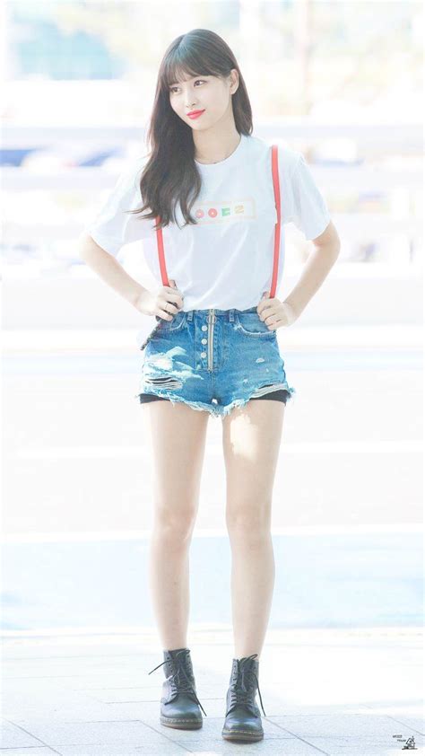 Pin By 豆 On Twice Kpop Outfits Momo Fashion