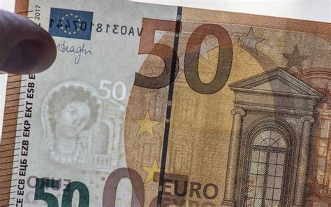 New 50 Euro Note Goes Into Circulation In Europe