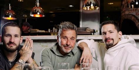 El pasado viernes se estrenó el último sencillo de mau y ricky montaner, papás y ya cuenta con más de 1 millón de reproducciones. Mau y Ricky sacan a la luz cómo Ricardo Montaner ...