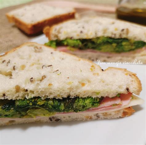 Jul 11, 2007 · farcire con prosciutto, formaggio e pezzetti di uova sode. Tramezzino con cime di rapa stufate, formaggio e ...