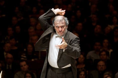 Gustavo Dudamel And Valery Gergiev Face National Issues The New York Times