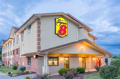 Super 8 By Wyndham Franchise Information 2021 Cost Fees And Facts