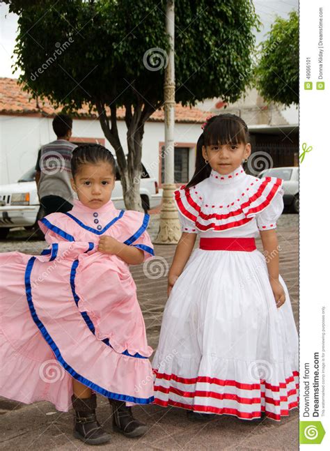 Mexican Girls In Traditional Dresses Editorial Photo