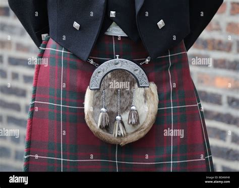 Scotland Sporran Kilt Scotland Traditional Dress Tartan Stock Photo Alamy
