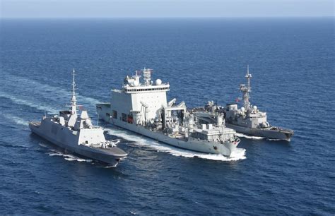 Jun 13, 2021 · egypte la france s'engage sur 3,8 milliards d'euros de projets qui seront menés en égypte. L'Egypte et la France mènent des exercices navals ...