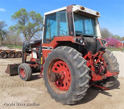 1978 International 886 Tractor In Paola Ks Item Df7818 Sold Purple