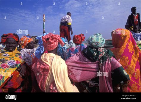 Senegal Women Dress High Resolution Stock Photography And Images Alamy