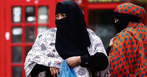 Minister Urges New Debate On Niqab