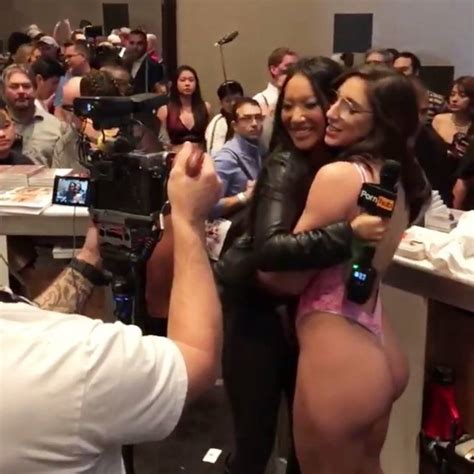 Asa Akira Pornhub Awards 48 New Porn Photos Comments 1