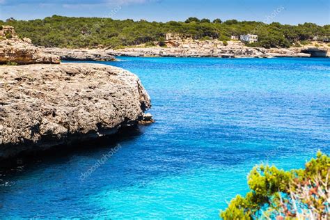 Středozemní Moře A Ostrov Mallorca Skalnaté Pobřeží Španělska — Stock