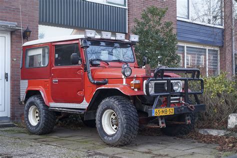 The toyota land cruiser (japanese: Toyota Land Cruiser FJ40 Hard Top Expedition MOC 2770 ...