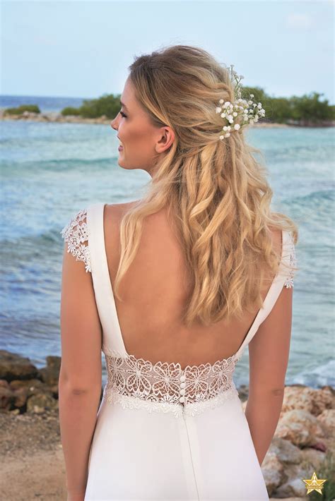 Wir haben uns genau auf solche. bridalstar-brautkleider-festive-kleider-kollektion-2020 (6 ...