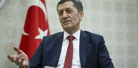 Okullar ne zaman açılacak, hangi sınıflar kaç gün okulacak gidecek? Okullar Açılıyor mu?
