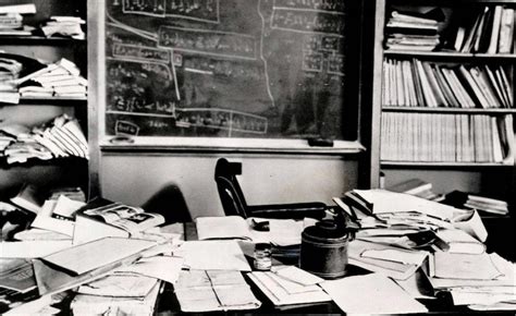 Einsteins Desk And What It Suggests About Clutter And Intelligence