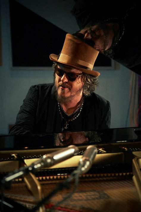Дзуккеро (zucchero), урождённый адельмо форначари (adelmo fornaciari). ZUCCHERO "SUGAR" FORNACIARI: "BLACK CAT DELUXE EDITION" è ...