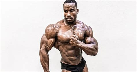 Mr Classic Physique Robert Timms Looks Massive At 260 Lbs
