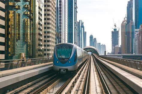 Metro Railway In Dubai Editorial Stock Image Image Of Skyscrapers