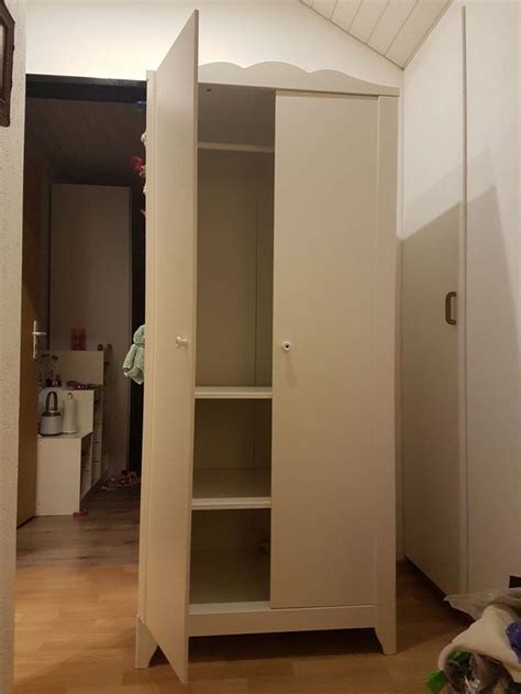 Dieser pfiffige kleine würfel löst alle aufgaben mit bravour. Weisser Schrank | Kaufen auf Ricardo
