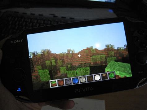 Minecraft es un videojuego de construcción, de tipo «mundo abierto» o sandbox creado. Lamecraft (Minecraft clone) running on the PS Vita - Wololo.net