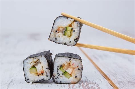 Resep Cara Membuat Sushi Rumahan Mudah Dan Praktis
