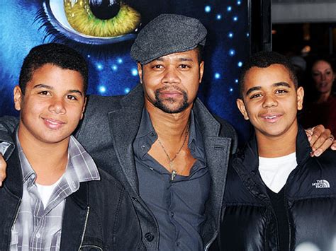 Cuba gooding jr has been married to sara kapfer since 1994, but information says that they were. Cuba Gooding Jr