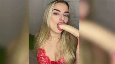 How I Love Giving Blow Jobs To Dildo Xxx Mobile Porno Videos And Movies