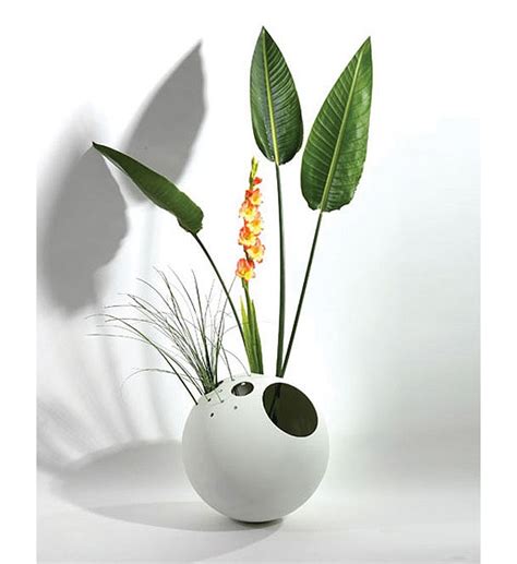 Out Of The Ordinary 18 Creative Flower Vases Designs