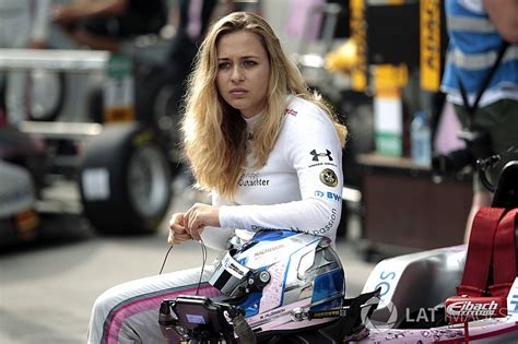 Rennfahrerin sophia flörsch über ihr erstes jahr in der formel 3,die legendäre strecke in le mans und „megageile nachtfahrten. Urteil im Fall Sophia Flörsch: Rennsperre in der Formel 4