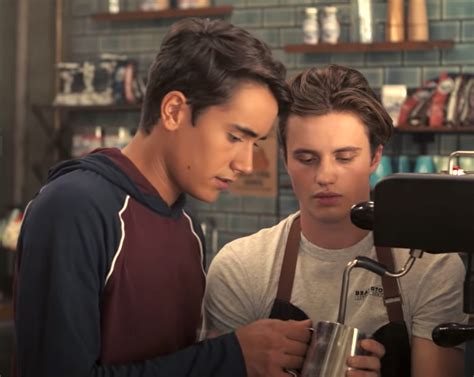 watch love simon tv spinoff love victor gets steamy trailer air date on hulu edge