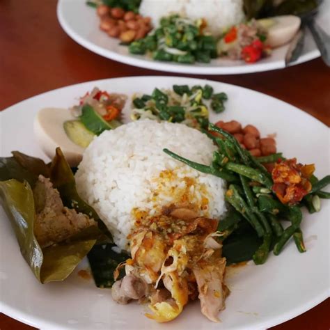 Maybe you would like to learn more about one of these? Rekomendasi Warung Ayam Betutu di Bali yang Wajib Dicoba!