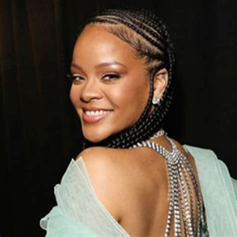 Rihanna Prueba Que Las Chicas Curvy Son Las Más Sexys Luciendo Lencería De Encaje Nueva Mujer