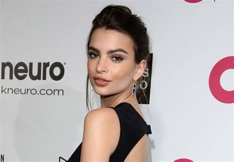 That Blurred Lines Model Emily Ratajkowski Will Play Herself In The