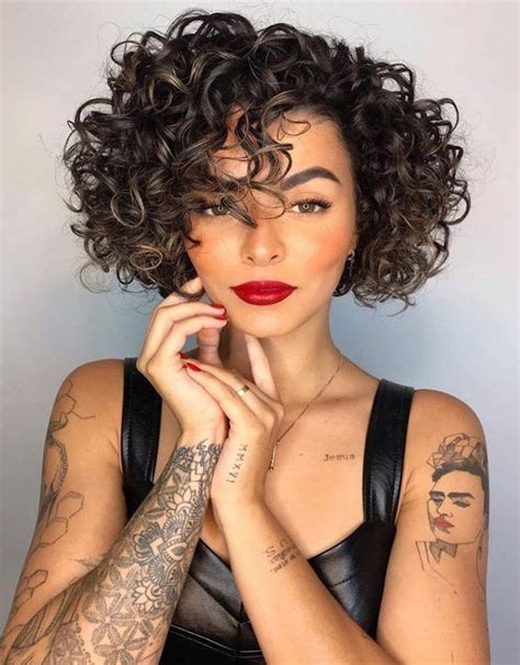 Modern Short Curly Haircuts And Styles In 2019 Stylesmod Short Curly