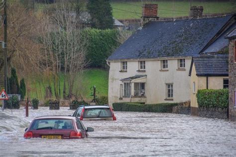 New Red Flood Warning Issued In Devon As Caution Urged On Roads Devon Live