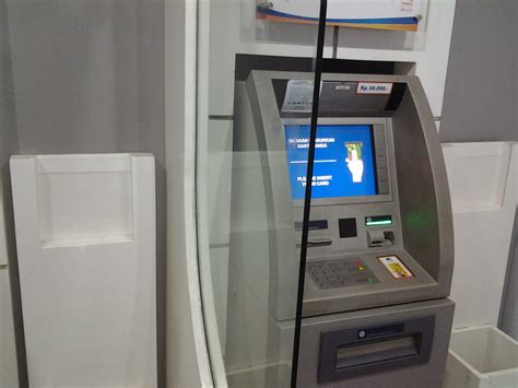 Selain transfer ke bank, kamu juga bisa melakukan penarikan saldo dana melalui transfer bank, agen seperti alfamat, indomaret, pegadaian dan lainnya minimal rp. Biaya Admin Di Bank Bri - Ufc Stream w