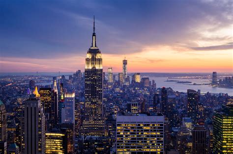 Da das empire state building eine der beliebtesten attraktionen in new york ist, empfiehlt es sich, es morgens kurz nach. Wann Wurde Das Empire State Building Gebaut