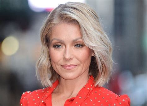 Kelly Ripa Shares A Rare Glimpse Of Her Gorgeous Swimming Pool