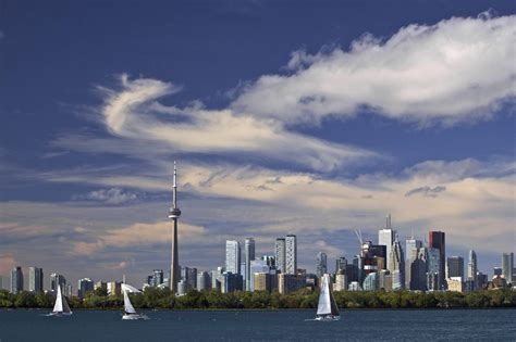 Recent banknotes that feel like they are made of plastic are used for denominations of 5, 10, 20, 50. Toronto is one of the least happy cities in Canada