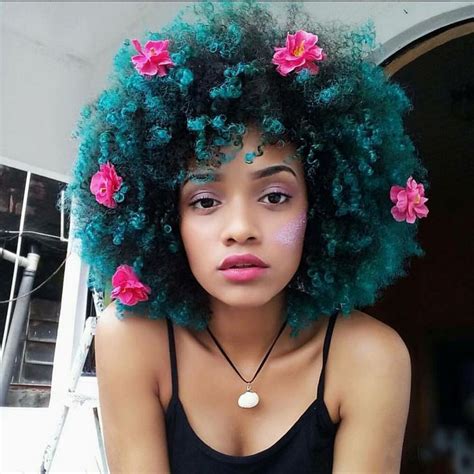 15 Times Naturalistas Looked Drop Dead Gorgeous With