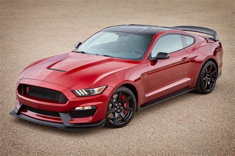 2017 Ford Shelby Gt350r Ruby Red Front Three Quarter2 Motor Trend En