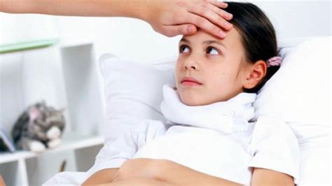 Gangguan ini bisa disebabkan oleh stress, alkohol, kafein, demam, merokok, dll. Obat Tablet Demam Resep Dari Dokter