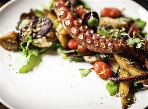 Da prolunga la tua estate greca con sconti fino al 50%! Restaurant Porto Roma Studios - Vassilikos Zakynthos ...